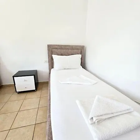 Vakantiehuis Studio Artik Retreat 1 *