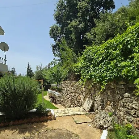 Studio Artik Retreat 1 Vakantiehuis Himare