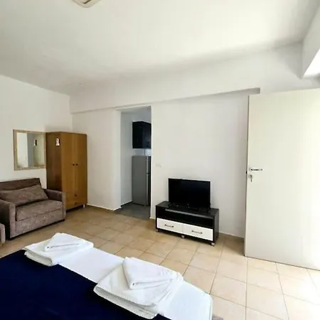 Studio Artik Retreat 1 Vakantiehuis Himare