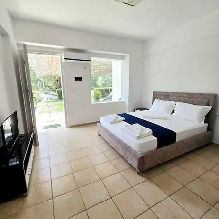 Studio Artik Retreat 1 Himare